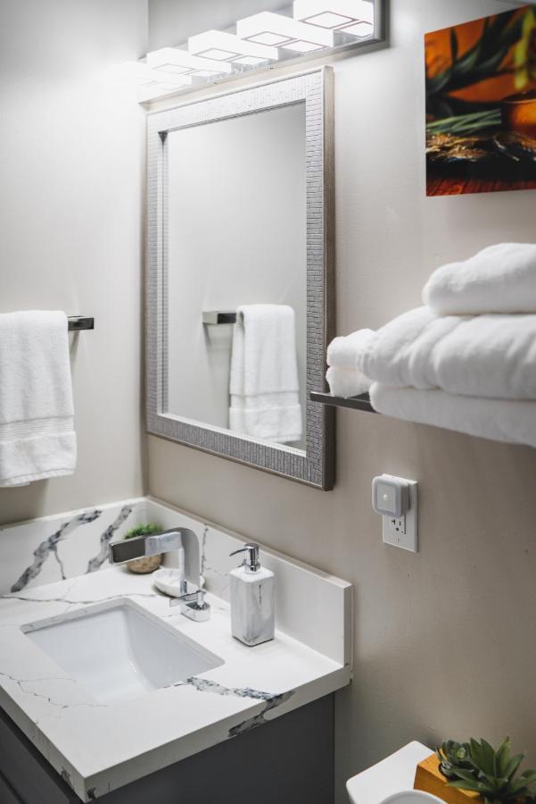 Spacious 2 Bedroom Beach House With King Suite Waianae Luaran gambar